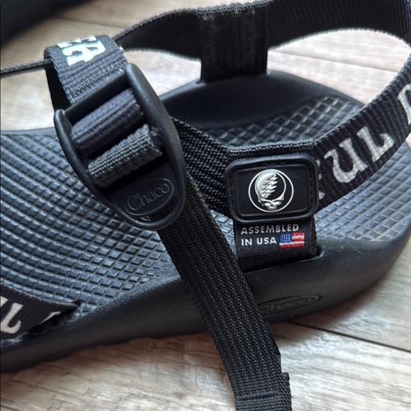 Chaco Black and White Grateful Dead Sz8 - Picture 2 of 7